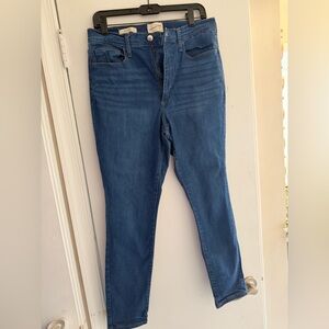 Universal Thread Women's Skinny Jeans in Blue size 12